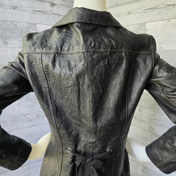 Danier Wrinkled Texture Black Leather Jacket Womens Small - Picture 7 of 16